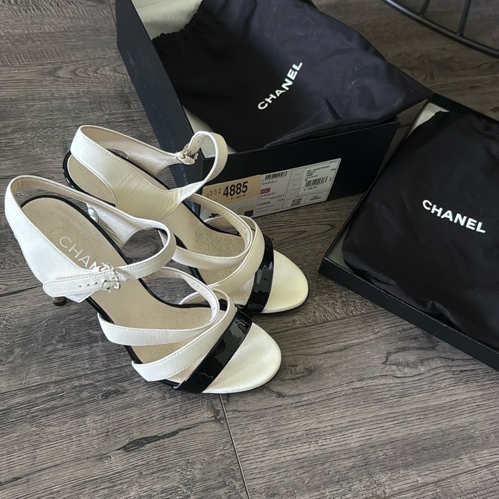 Chanel White and Black Strappy Heels with Chunky Heel